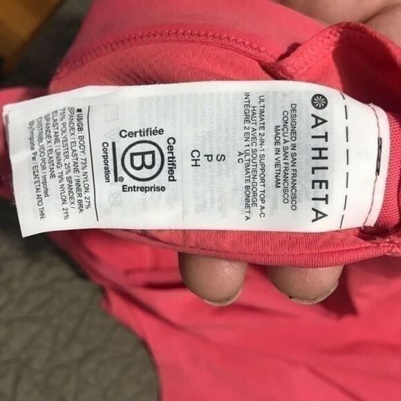 Athleta raspberry  Sports bra size S ….S25 - Picture 5 of 6